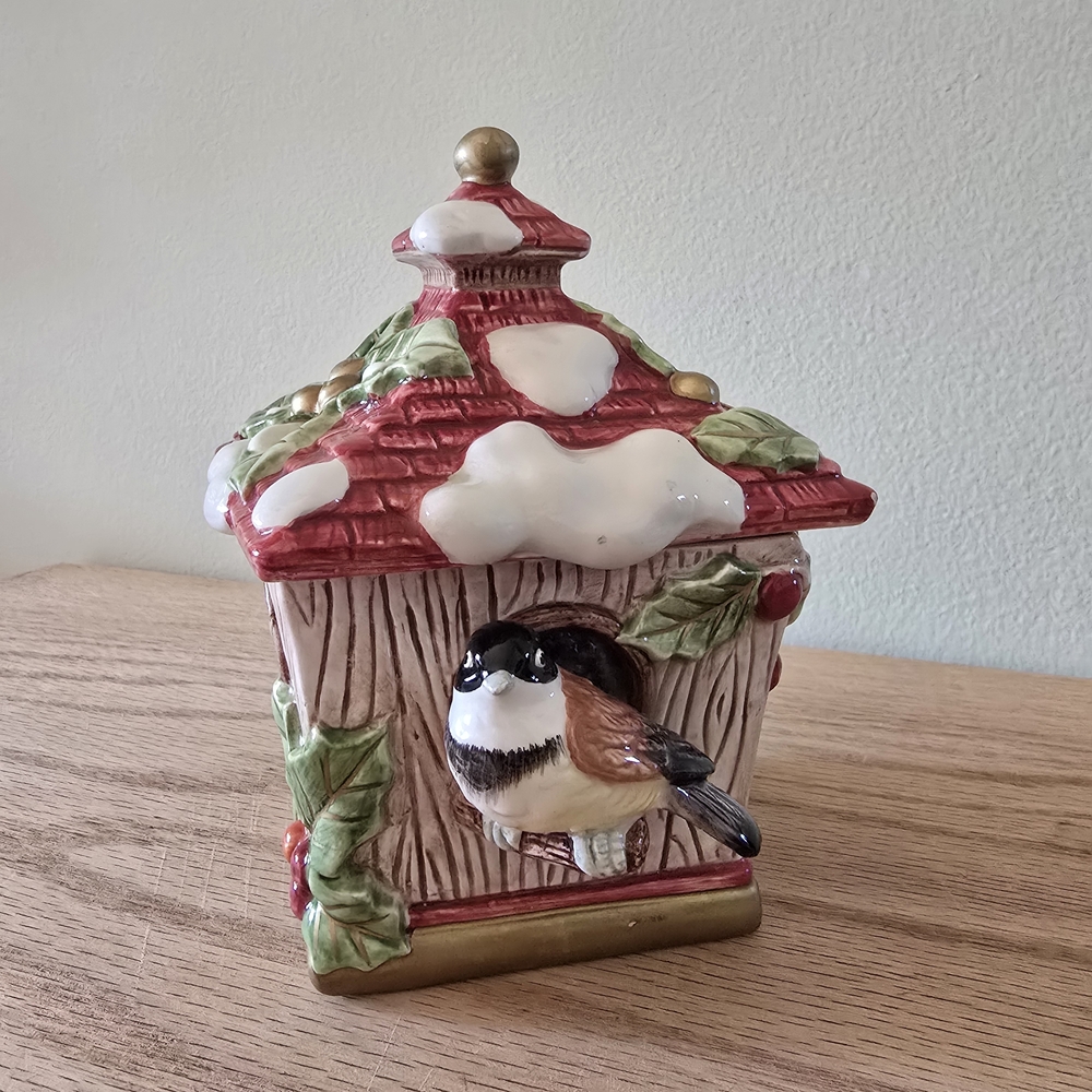 Vintage ceramic Fitz and Floyd birdhouse Dish With Lid